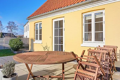 4 Personen Ferienhaus in Nexø
