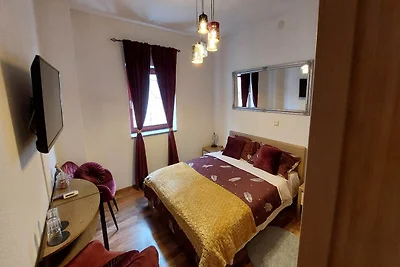 Rooms Argo - Red Double Room