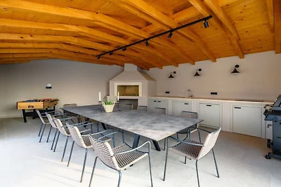 Villa in Kirmenjak mit Schwimmbecken
