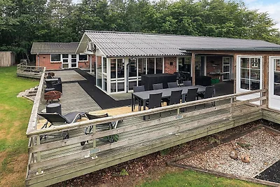 17 Personen Ferienhaus in Roslev-By Traum