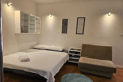 Studio Apartment with Balcony 2