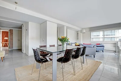 Außergewöhnliche 3-Zimmer-Wohnung mit 6 Bäder...