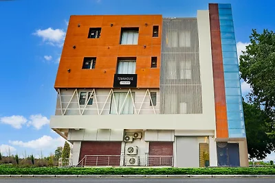 Townhouse Jagatpura Hotel Soft Patel