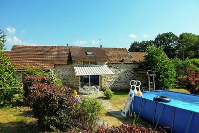 Gemütliches Ferienhaus in Marsac mit Pool