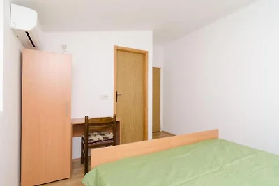 Guest House Sobra 38 - Double Room with Balco...