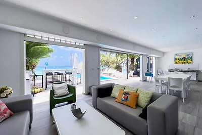 Villa a Saint François con piscina a sfioro