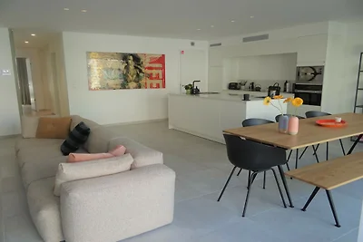 Wohnung in Estartit mit Meeresstrand
