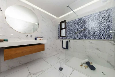 Villa in Santa Eulália nahe Praia da Oura
