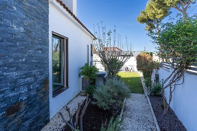 Villa moderna vicino alla spiaggia di...