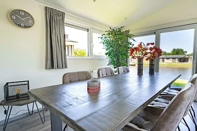Ferienhaus in Mol mit Terrasse und Wifi