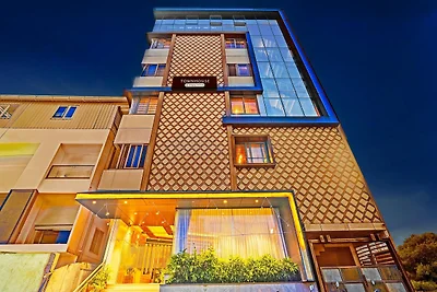 Super Townhouse Indiranagar