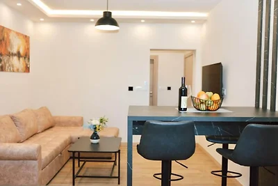 Deluxe One Bedroom Apartment with Balcony