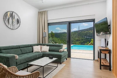 Entspannte Familienvilla in Naklice