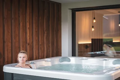 "Sotto" met sauna en whirlpool
