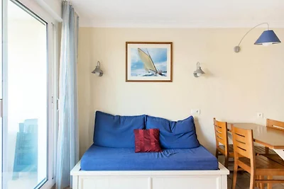 Marineblaue Residenz f�r drei Personen