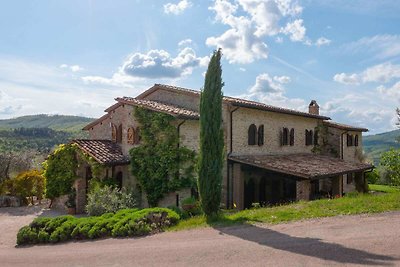 Schöne Villa in San Giovanni del Pantano mit...