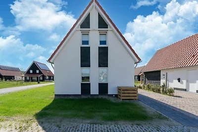 Schönes Ferienhaus in Scherpenisse mit...