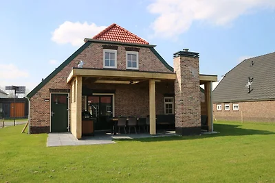 Schönes Ferienhaus mit luxuriösem Grill in...