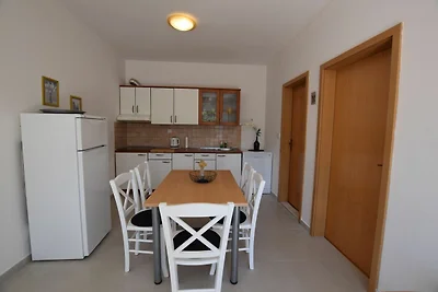 Nicht freistehendes Haus mit privater Terrass...