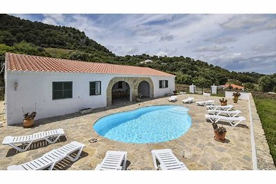 Casa di campagna con piscina e vista...