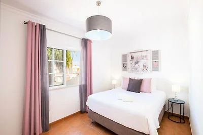 Villa in Galé in der Nähe des Strandes São...