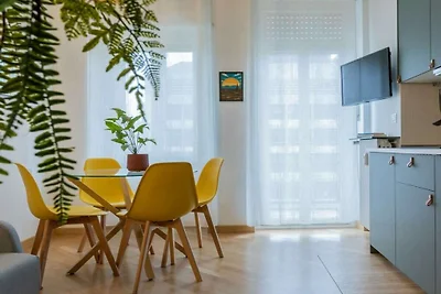 Wohnung in Torino mit Balkon und Parken