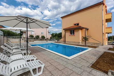 Chic and Stylish Kastel Novi Apartment with P...