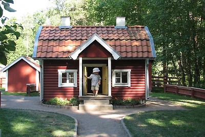 8 persone case ad VIMMERBY-By Traum