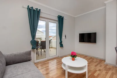 Wohnung in Tribunj nahe Sandstrand