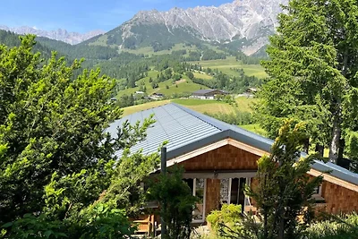 Chalet in Dienten mit Bergblick