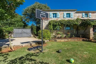 Villa in Vizinada mit Barbecue und Wifi