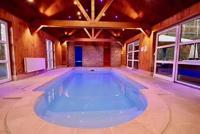 Luxuriöses Ferienhaus in Stoumont mit...