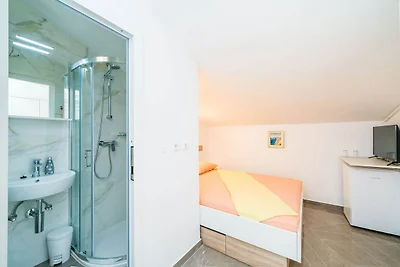 Apartments & Rooms Barišić -  Double Room...