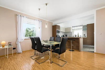 Accogliente villa con vista