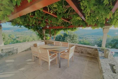 Glicinia mit Hydromassage-Pool