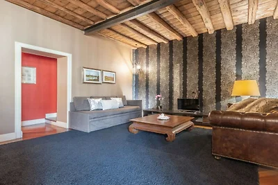 Wohnung in Torino mit Balkon und Parken