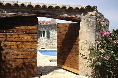 Villa in Tinjan met zwembad