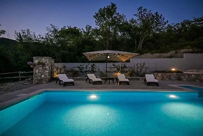 Casa vacanze a Krbune con piscina