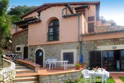 Wohnung in Rio nell Elba mit Garten