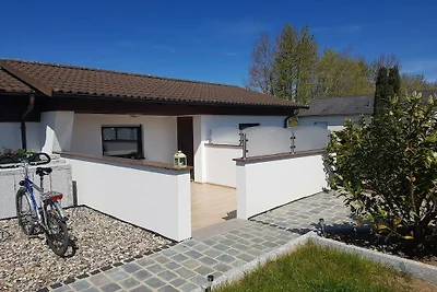 Bungalow bij de Oostzee met Parkeerplaats
