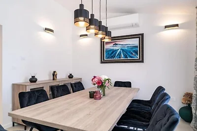 Friends & Family Home - Four Bedrooms...