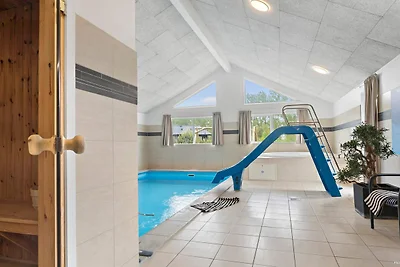 Luxusvilla mit Pool -- By Traum...