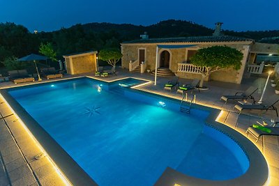 Villa Arhu - Ferienhaus Mit Privatem Pool