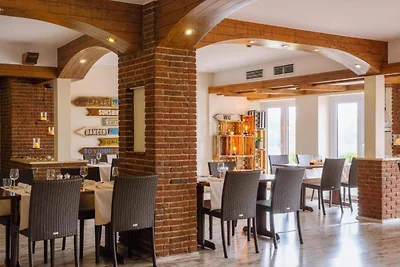 Bernsteinsee Hotel und Ferien Zimmer mit...