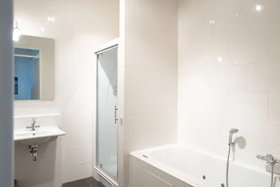 Appealing Apartment in Den Haag with Balcony