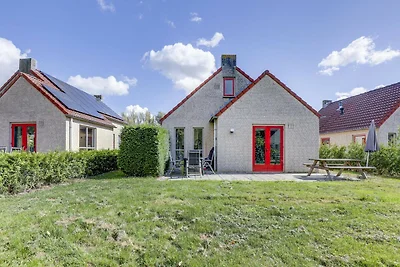 Rückzugsort am See mit Garten in Ewijk