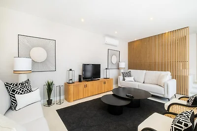 Villa in Galé mit Pool und Grillplatz