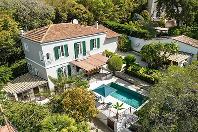 Luxuriöse Villa mit beheiztem Pool 5SZ/10P -...