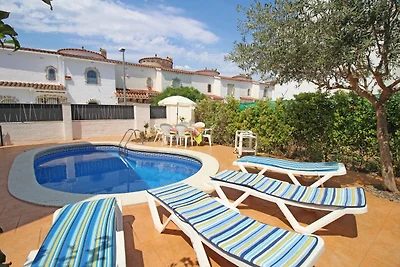 Villa mit Seeblick und privatem Pool