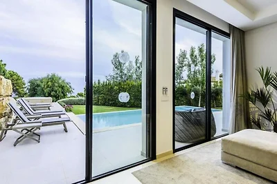 Villa in Monte Mayor mit beheiztem Pool